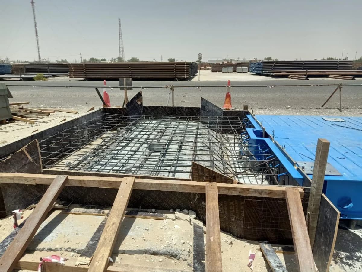 Reinforcement and formwork for concrete construction